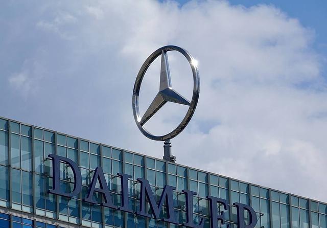 喊着要做“全能选手”,奔驰在华却卡在创新瓶颈里-有驾