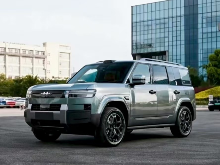 _铁汉柔情?外观硬核,配置却很家用,方程豹钛7售价17.98万元起_铁汉柔情?外观硬核,配置却很家用,方程豹钛7售价17.98万元起