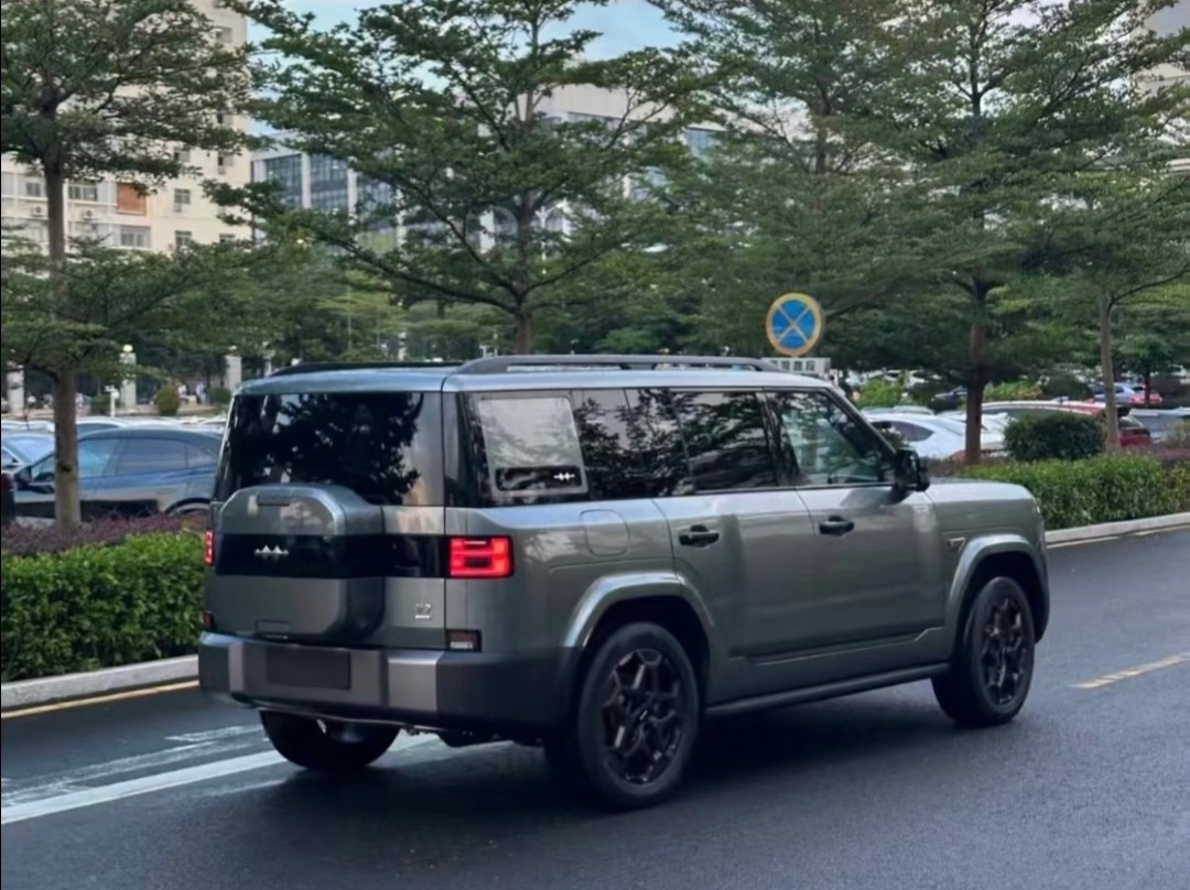 铁汉柔情?外观硬核,配置却很家用,方程豹钛7售价17.98万元起__铁汉柔情?外观硬核,配置却很家用,方程豹钛7售价17.98万元起