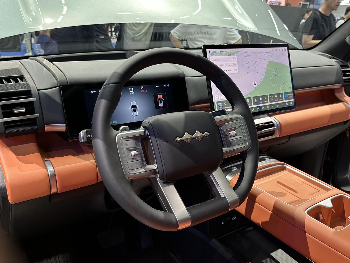 _铁汉柔情?外观硬核,配置却很家用,方程豹钛7售价17.98万元起_铁汉柔情?外观硬核,配置却很家用,方程豹钛7售价17.98万元起