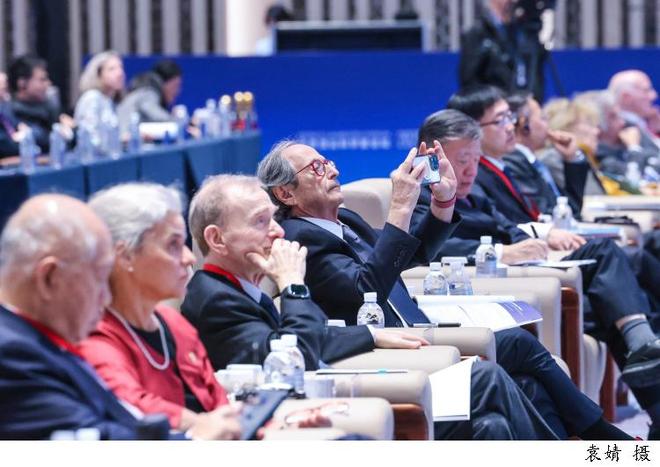 科学天团连续8年共赴“上海之约”,顶科论坛诠释创新“共享代码”__科学天团连续8年共赴“上海之约”,顶科论坛诠释创新“共享代码”