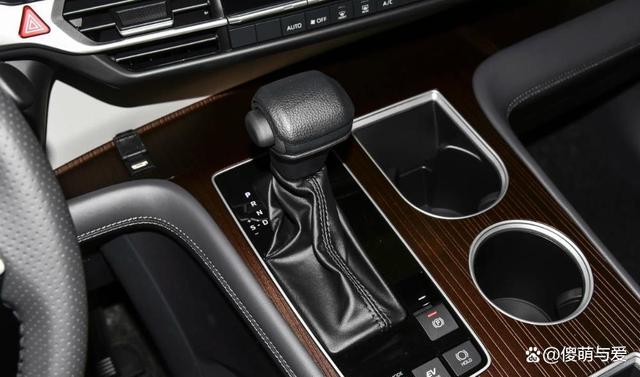 “油电混动不止是省油!丰田赛那如何用实力挑战新能源车的市场统治?”-有驾