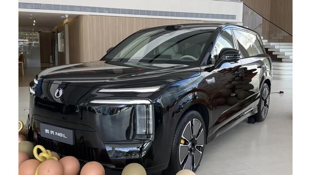 选沃尔沃XC70,全家出行,智能配置对比腾势N8L-有驾