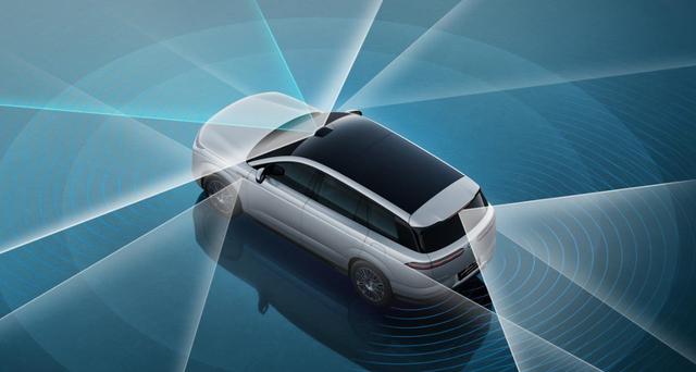 差11万!腾势N8L正式上市,理想L9车主直拍大腿,连充电都能败-有驾