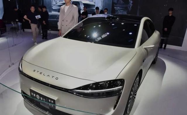 56E危矣,这次你拿什么打享界S9,凭借全新配置和强劲产品力,享界S9有望突破BBA最后的堡垒,迎来市场新局-有驾