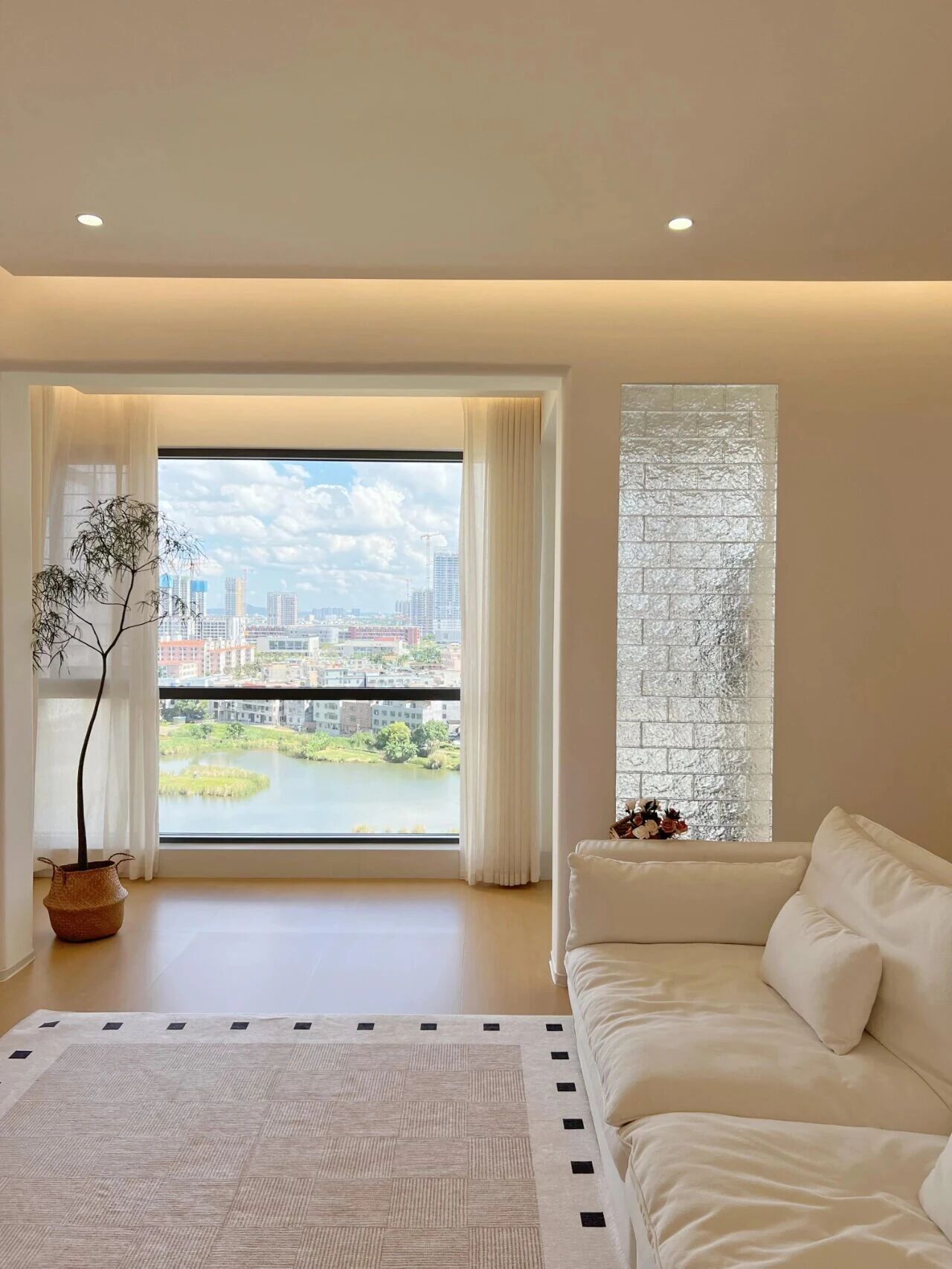 _阳台晒衣服有什么讲究_阳台晒衣服设计