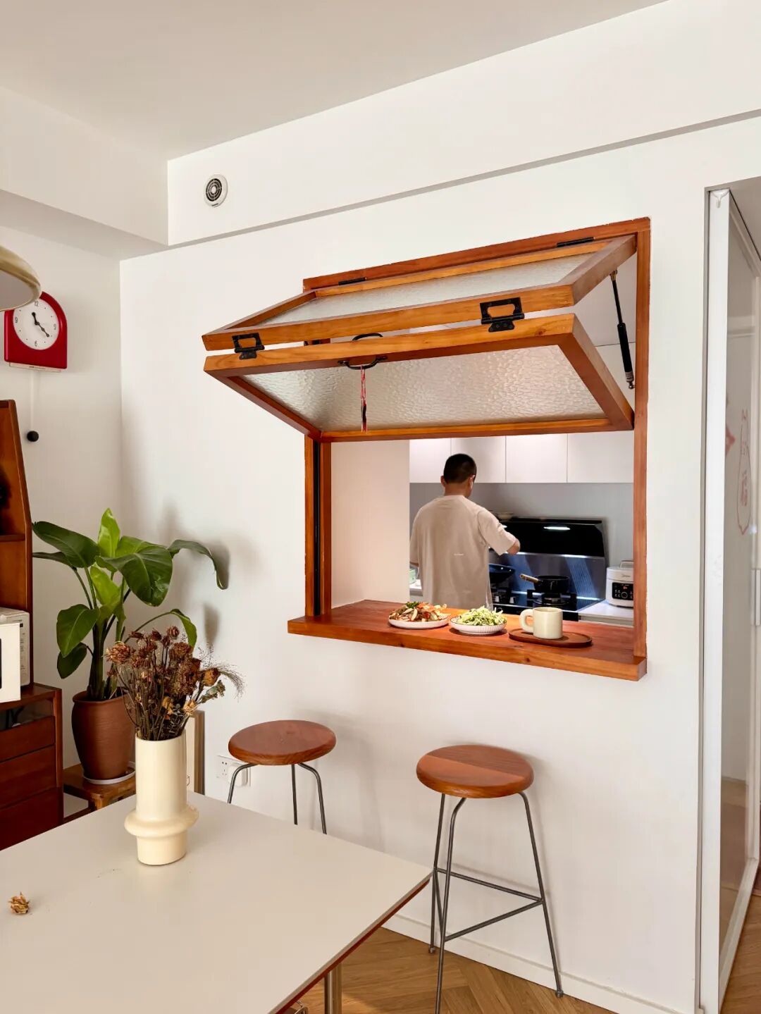 _服装折纸大全视频教程_折套装衣服的方法