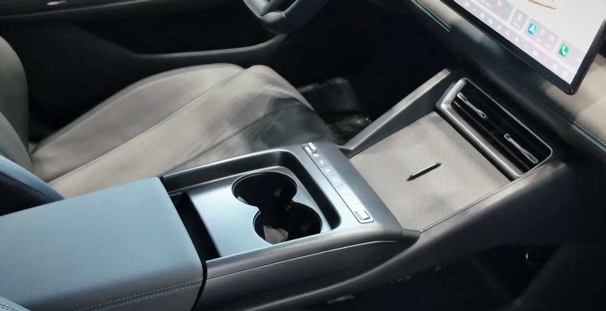 油耗更低,智能化升级 2026款秦L DM-i 限时9.28万元起__油耗更低,智能化升级 2026款秦L DM-i 限时9.28万元起