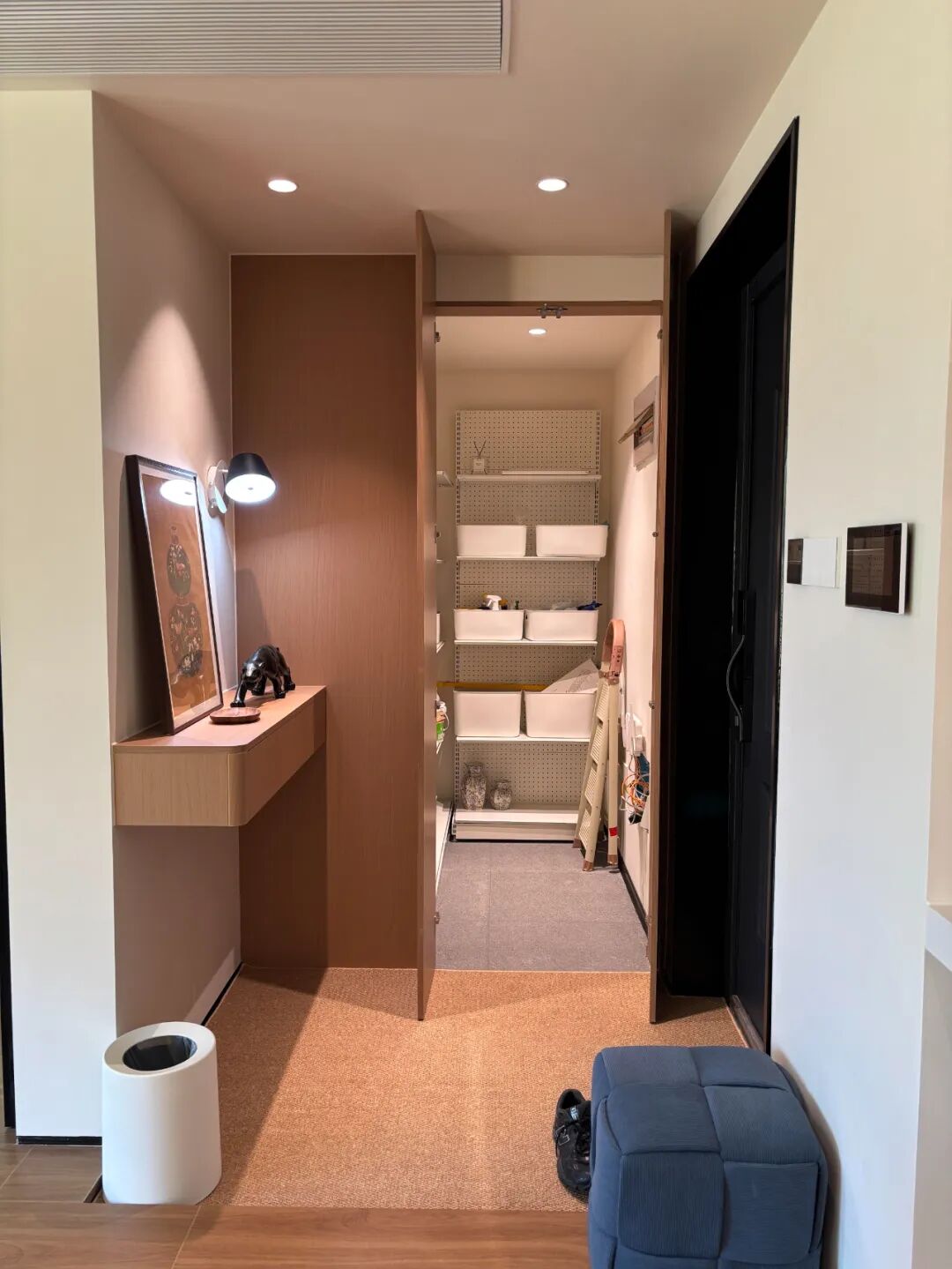 _鞋柜“正退出”中国家庭?看看年轻人家里的设计,那叫一个高级_鞋柜“正退出”中国家庭?看看年轻人家里的设计,那叫一个高级