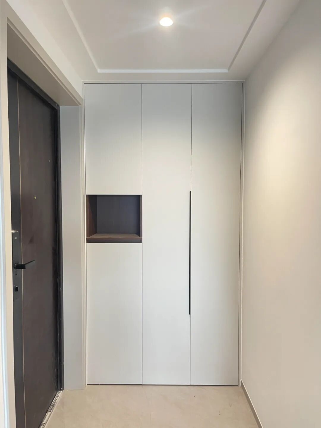 鞋柜“正退出”中国家庭?看看年轻人家里的设计,那叫一个高级__鞋柜“正退出”中国家庭?看看年轻人家里的设计,那叫一个高级