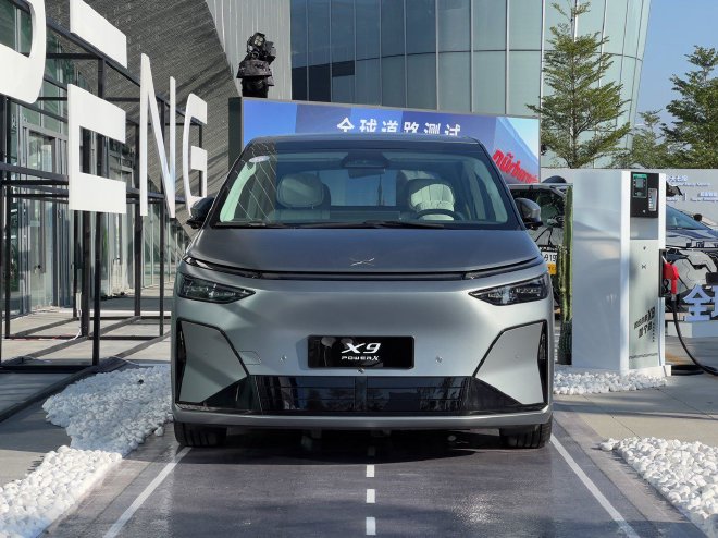 预售价35-37万起 小鹏X9超级增程开启预售