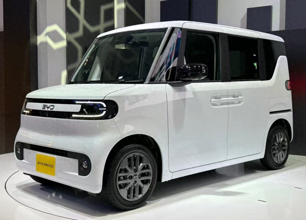 比亚迪新款__比亚迪和铃木哪个好些