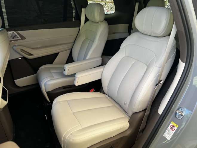 大六座安全豪华SUV 腾势N8L北京站上市