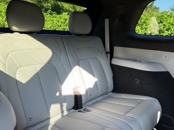 大六座安全豪华SUV 腾势N8L北京站上市