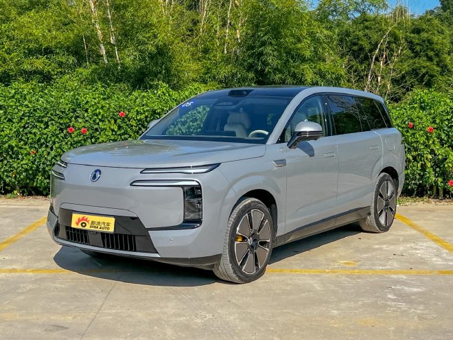 大六座安全豪华SUV 腾势N8L北京站上市