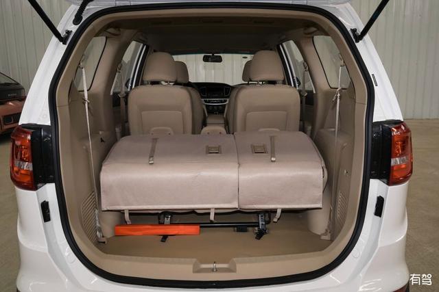 五菱星光730EV深度解析:纯电家用MPV的新篇章-有驾