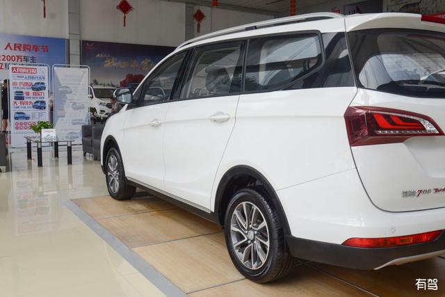 五菱星光730EV深度解析:纯电家用MPV的新篇章-有驾