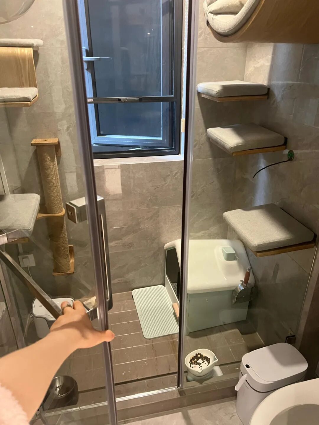 主卫衣帽间“正退出”中国家庭?看看年轻人的设计,那叫一个高级__主卫衣帽间“正退出”中国家庭?看看年轻人的设计,那叫一个高级