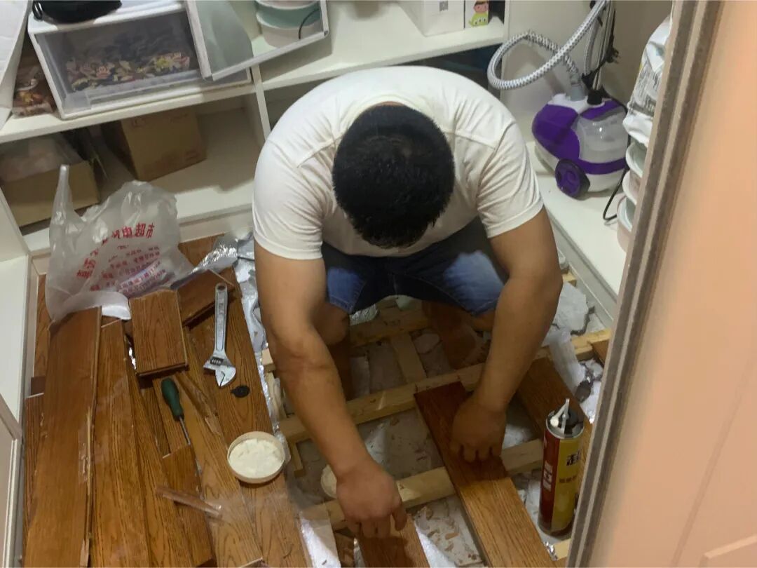 _主卫衣帽间“正退出”中国家庭?看看年轻人的设计,那叫一个高级_主卫衣帽间“正退出”中国家庭?看看年轻人的设计,那叫一个高级