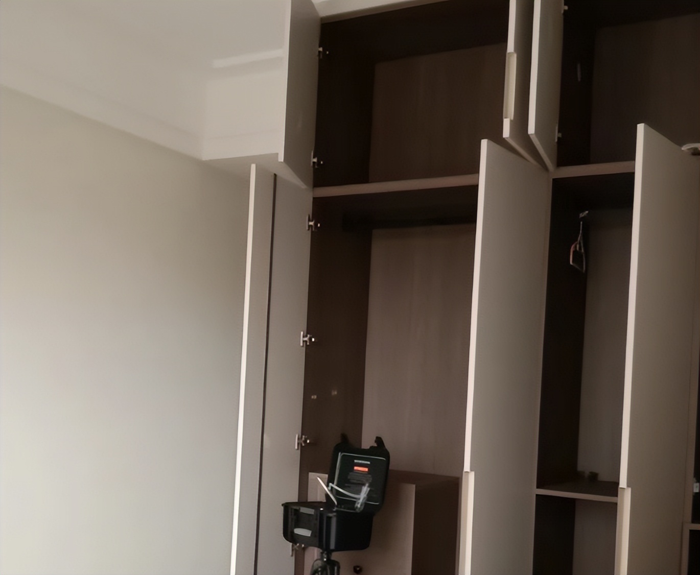 高端卧室__高级感的卧室设计