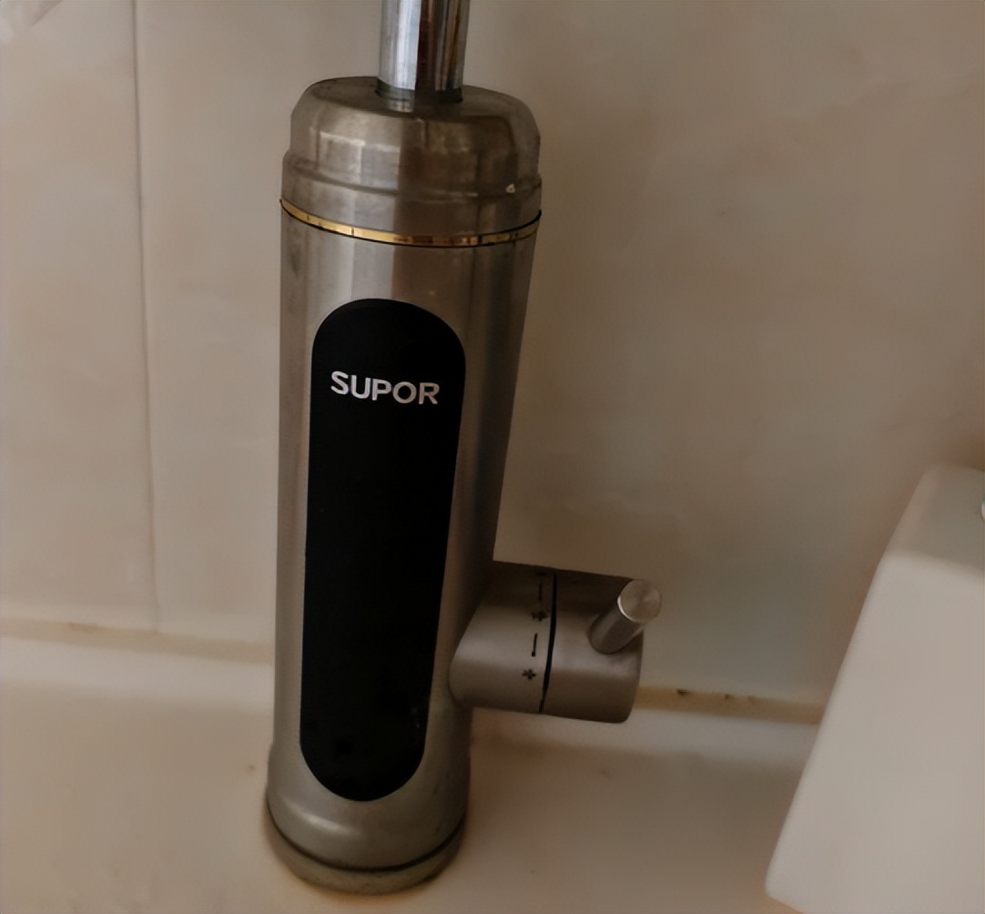 快速电热热水龙头_电热龙头能洗澡吗_