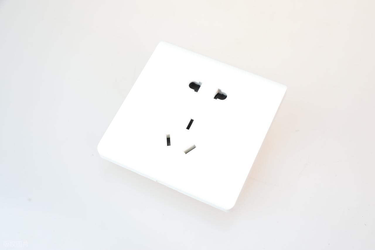 轨道插座的轨道安装有图吗__轨道插座的原理