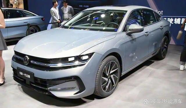 官方指导价17.99万起！2026款迈腾上市，网友：降5万闭眼冲-有驾