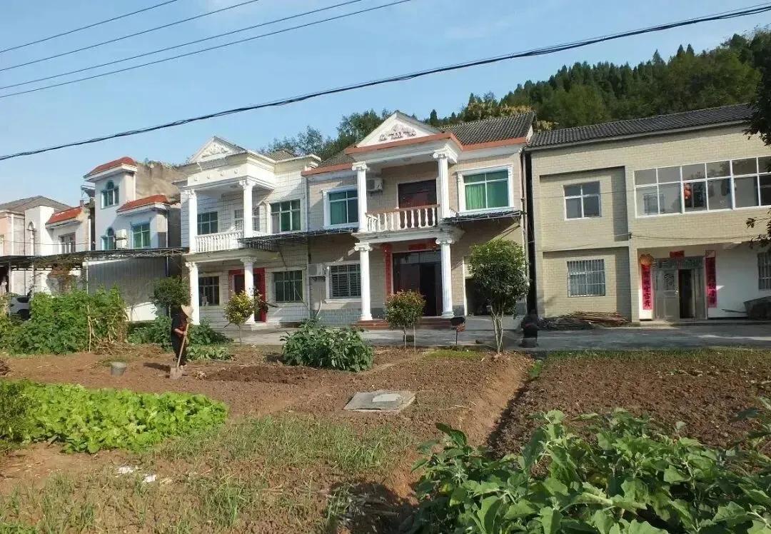 80后农村房屋图片_80后的老房子_