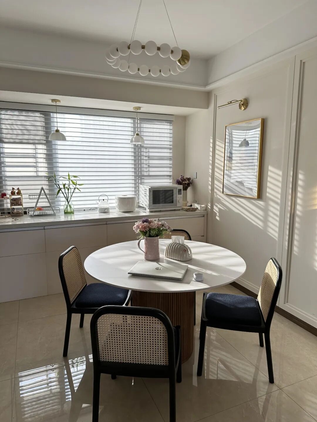 _果然还是年轻人“鬼点子”多!飘窗换个思路设计,实用性直接翻倍_果然还是年轻人“鬼点子”多!飘窗换个思路设计,实用性直接翻倍