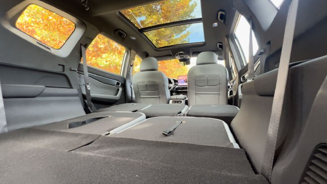 上市限时价8.99-11.99万元 吉利第三代豪越L正式上市