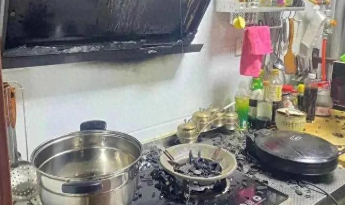 厨房中有什么是危险的__厨房危险要小心