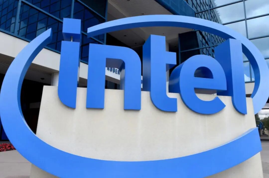 英特尔第二季度营收 153 亿美元同比转盈为亏,盘后股价下跌 10% - 半导体/EDA - -EETOP-创芯网