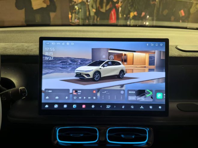 售价9.78-12.18万元 零跑Lafa5正式上市