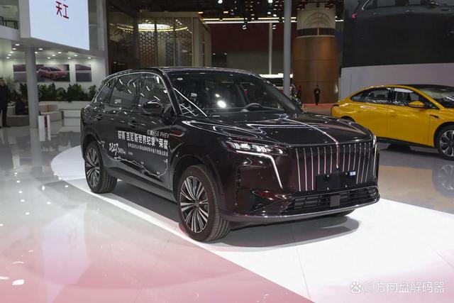 红旗 HS6 PHEV 12 月 12 日强势来袭！预售 17.88 万元起，副驾零重力座椅超带感-有驾