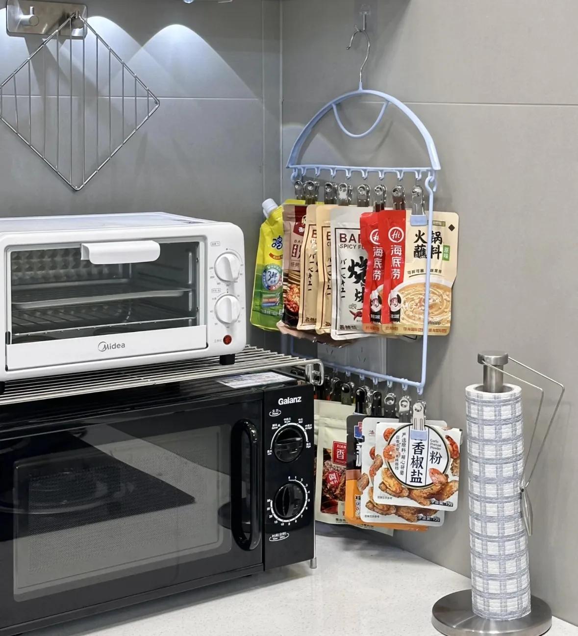 _被网友的“收纳智慧”折服了!不花啥钱,厨房就能井井有条!_被网友的“收纳智慧”折服了!不花啥钱,厨房就能井井有条!