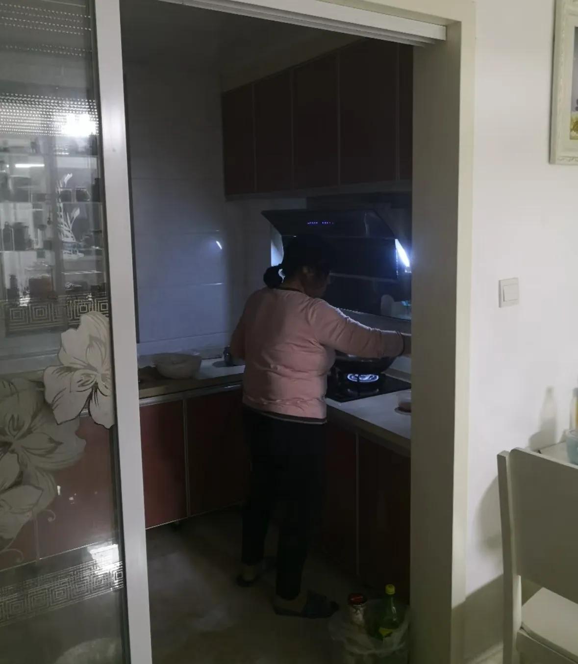 过度节俭失去的是什么__老一辈人太节约