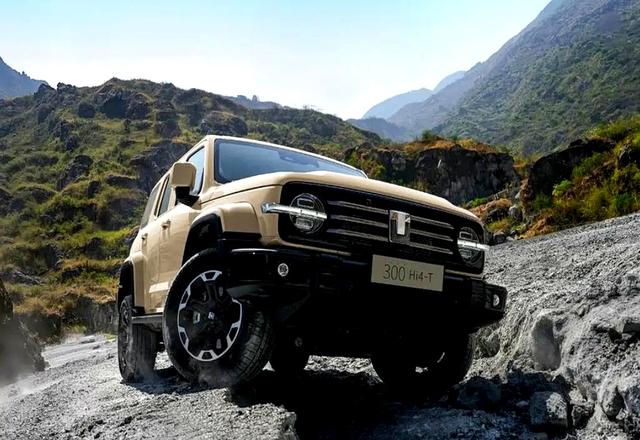 坦克300 Hi4-T升级了,宁德电芯加入,价格不变性能更强-有驾