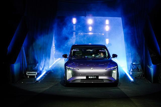 东风风行25年:以柳汽为根基,构建“商乘并举、油电双驱”产品矩阵-有驾