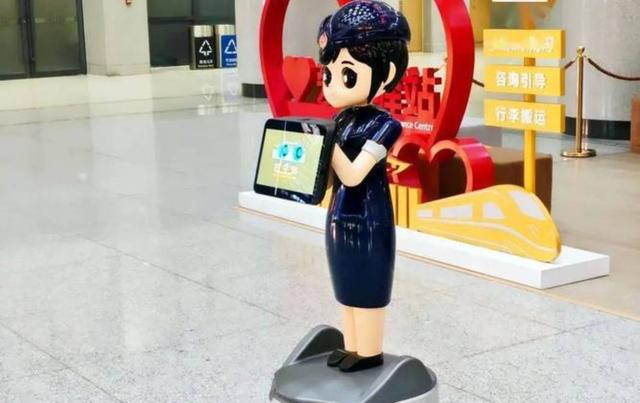 泸州只有100趟动车我上周刚在站台啃完最后一口凉饼抬头数屏,深圳重庆成都等多线开通让交通变得更加便捷,城市逐步迈向高铁新时代-有驾