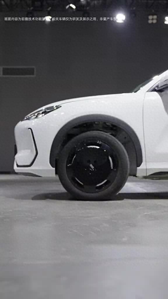 _吉利汽车全栈自研新形态行驶单元曝光，支持全向行驶能力_吉利汽车全栈自研新形态行驶单元曝光，支持全向行驶能力