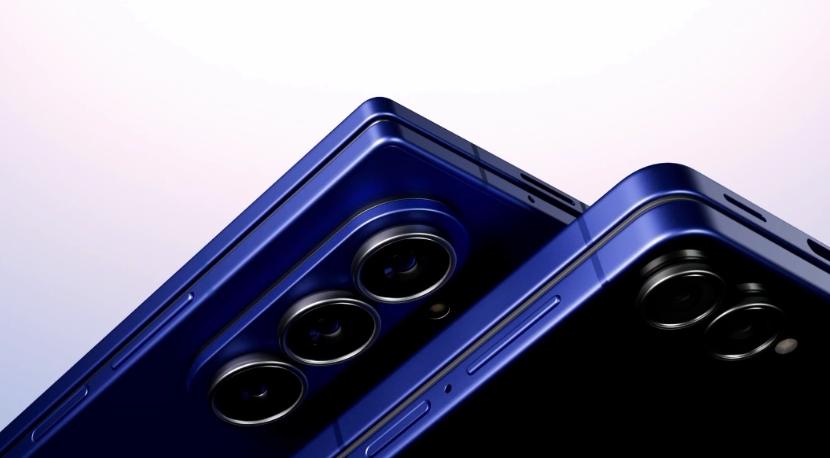 三星折屏2021_三星折叠屏评测视频_