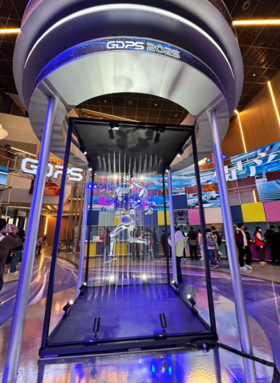 钟南山袁隆平罕见同台__雪炫zico分手后同台